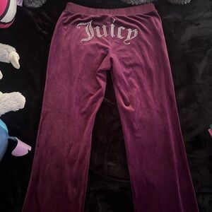 Juicy Couture Woman’s Purple Velour Pants
